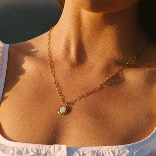 Damen Opal Halskette Gold wasserfest Paperclip Kette mit Anhänger