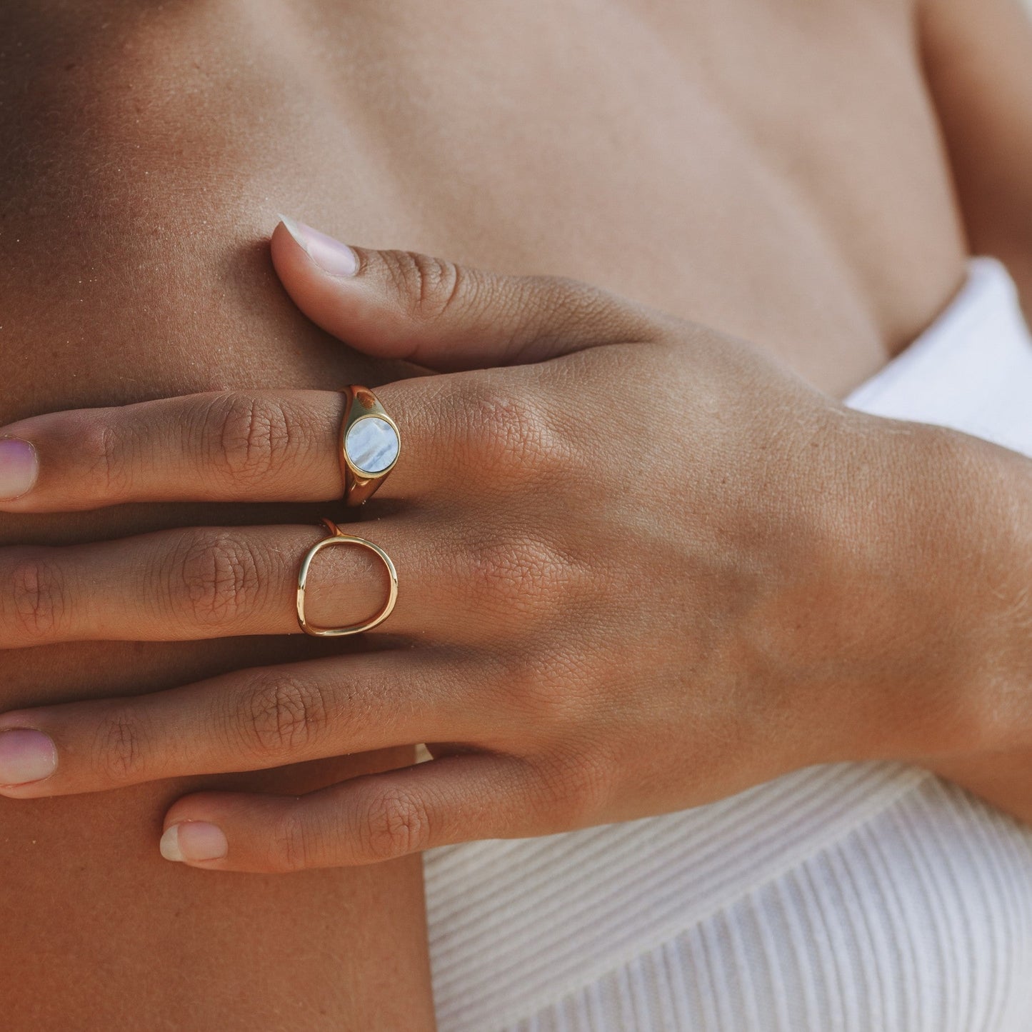 Damen Ring gold oval minimalistisch wasserfest hypoallergen