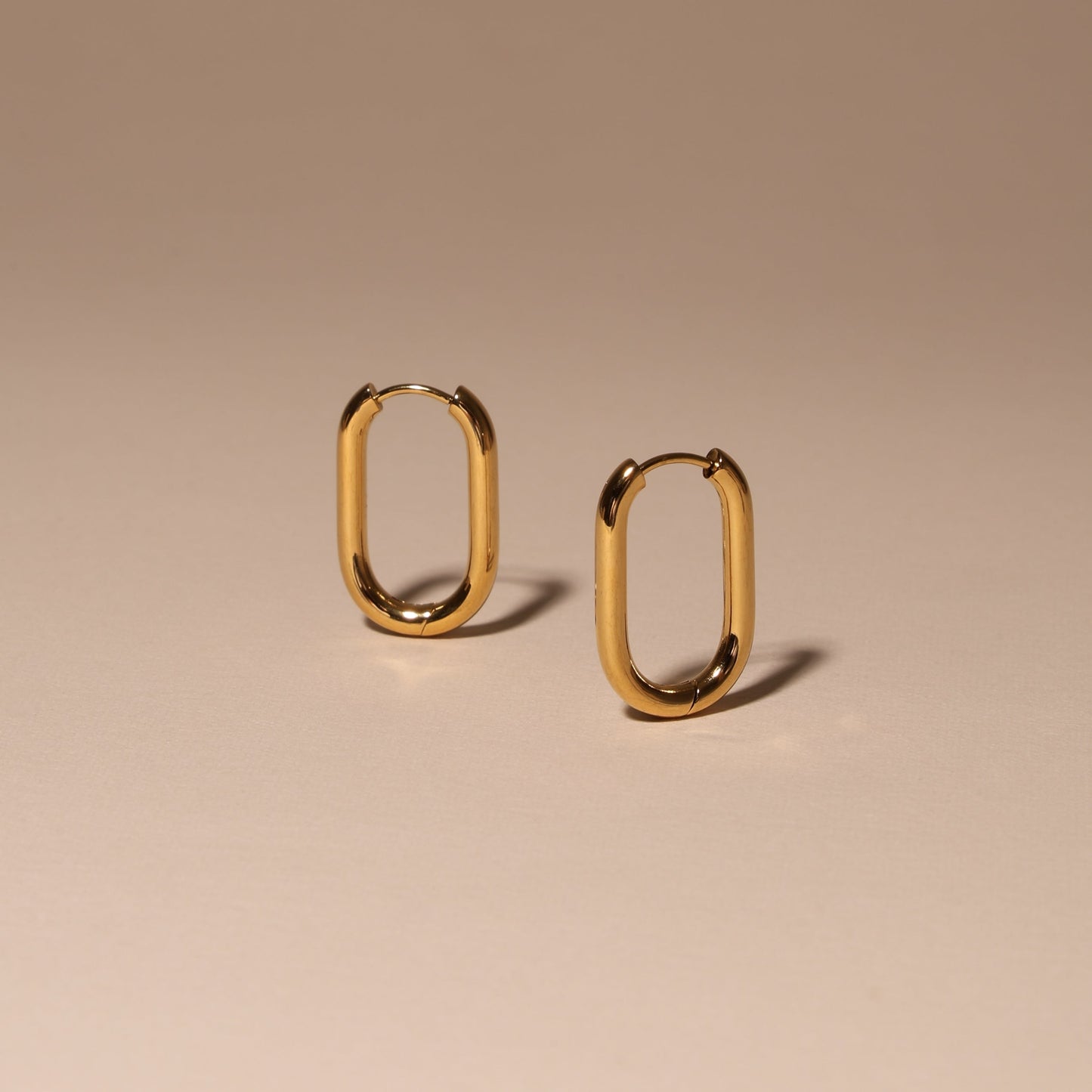 Damen Creolen Gold oval leicht wasserdicht hypoallergen