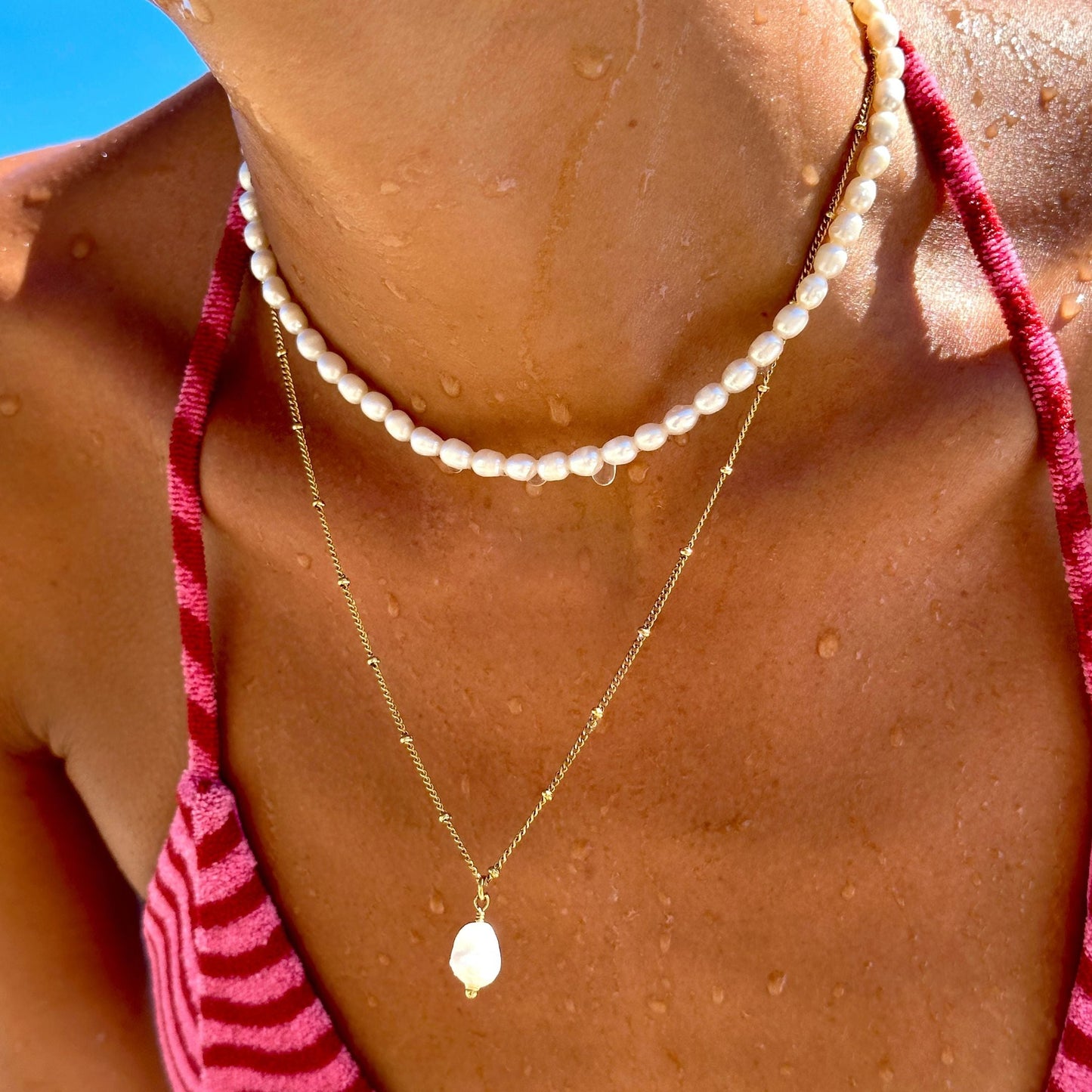 Damen Perlen Schmuckset Gold Süßwasserperlen Choker mit Barockperlen Anhänger wasserfest 2-teilig