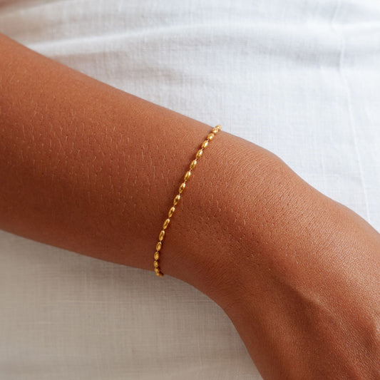 Damen Pebble Armband Gold verstellbar wasserfest hypoallergen Edelstahl Perlenkette