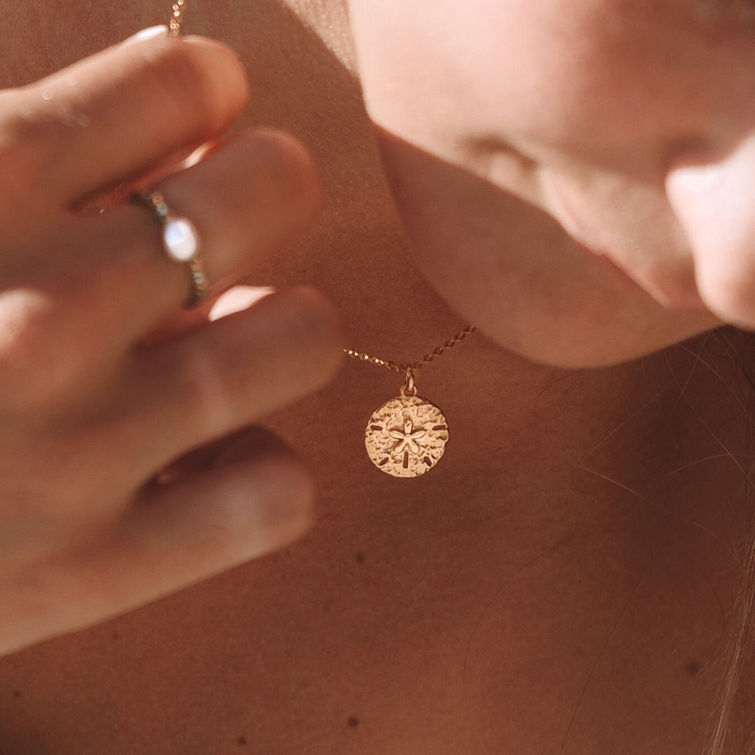 Damen Halskette Sanddollar Anhänger Gold wasserdicht hypoallergen