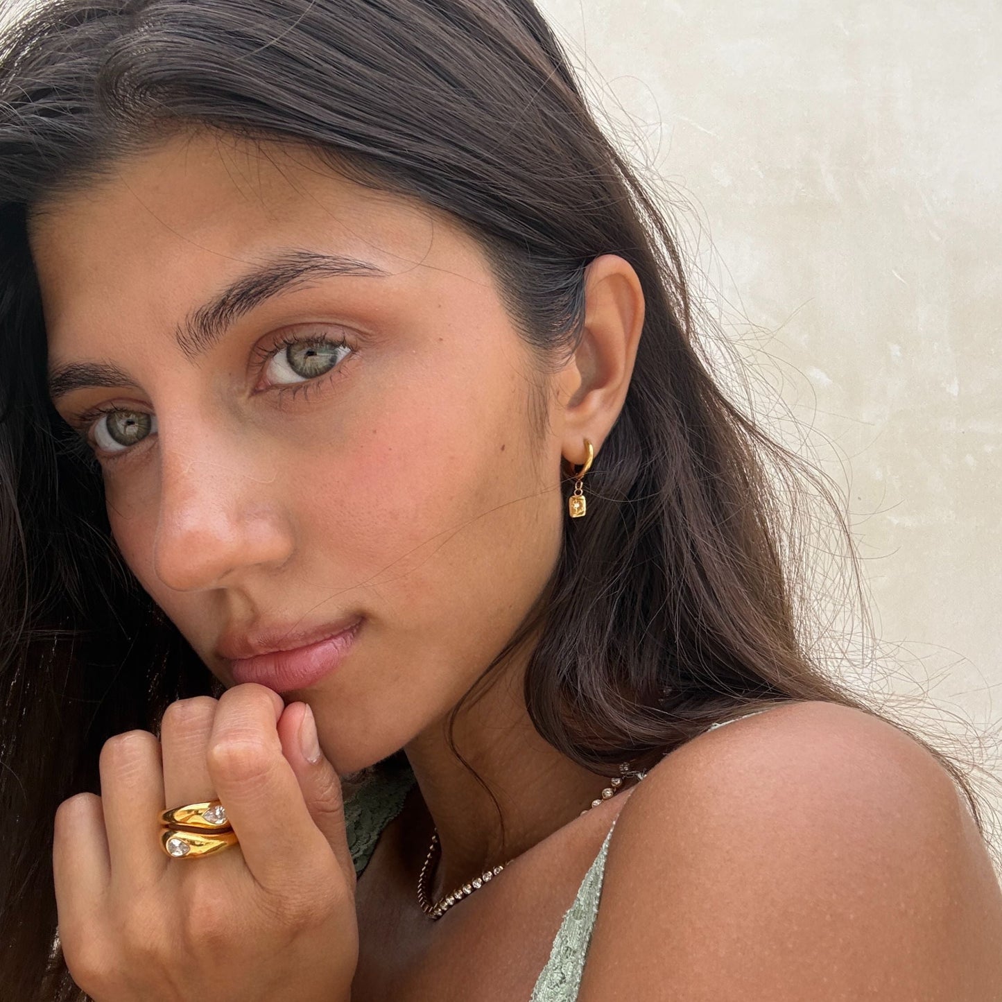 Damen Creolen Gold Stern Anhänger Zirkonia wasserdicht hypoallergen
