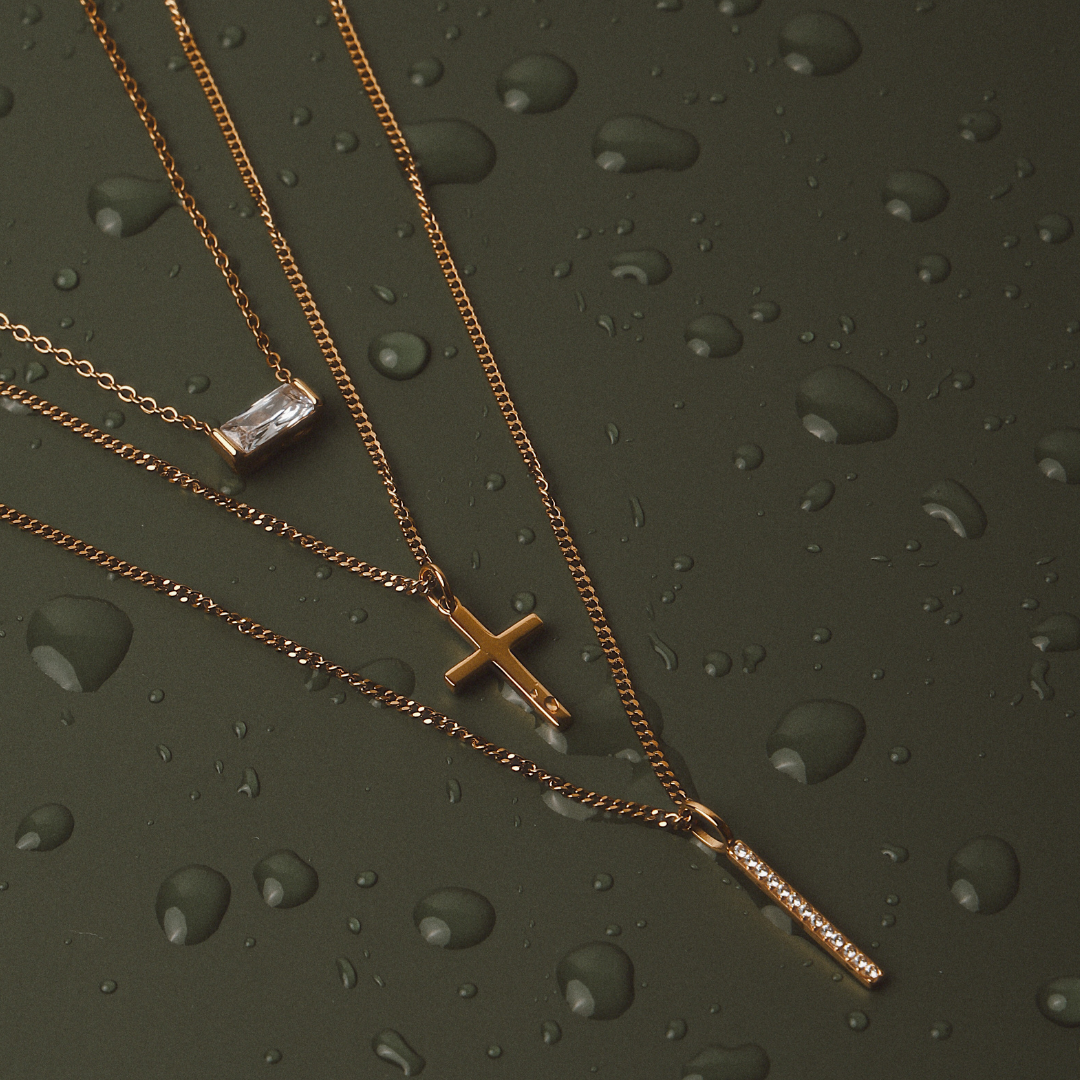 Damen Halskette Gold Zirkonia Bar Anhänger wasserdicht hypoallergen