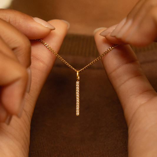 Damen Halskette Gold Zirkonia Bar Anhänger wasserdicht hypoallergen