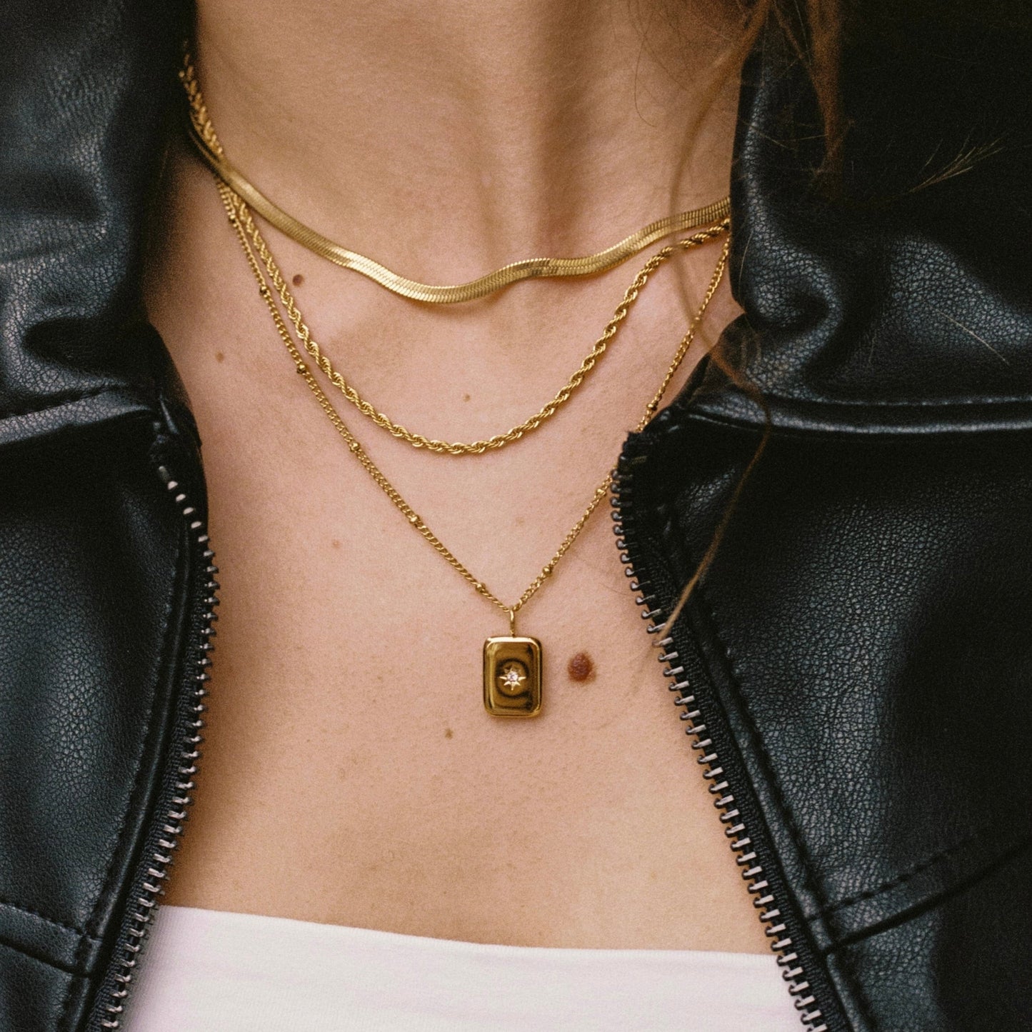 Damen Halskette Gold Zirkonia Anhänger filigran wasserdicht hypoallergen