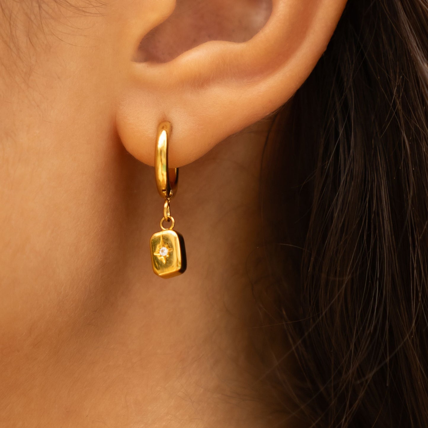 Damen Creolen Gold Stern Anhänger Zirkonia wasserdicht hypoallergen