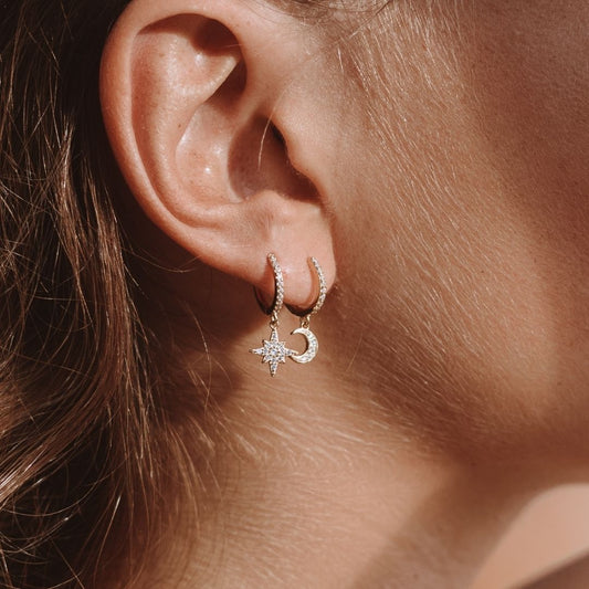 Damen Hängeohrringe Gold mit Mond Stern und Zirkon wasserfest hypoallergen