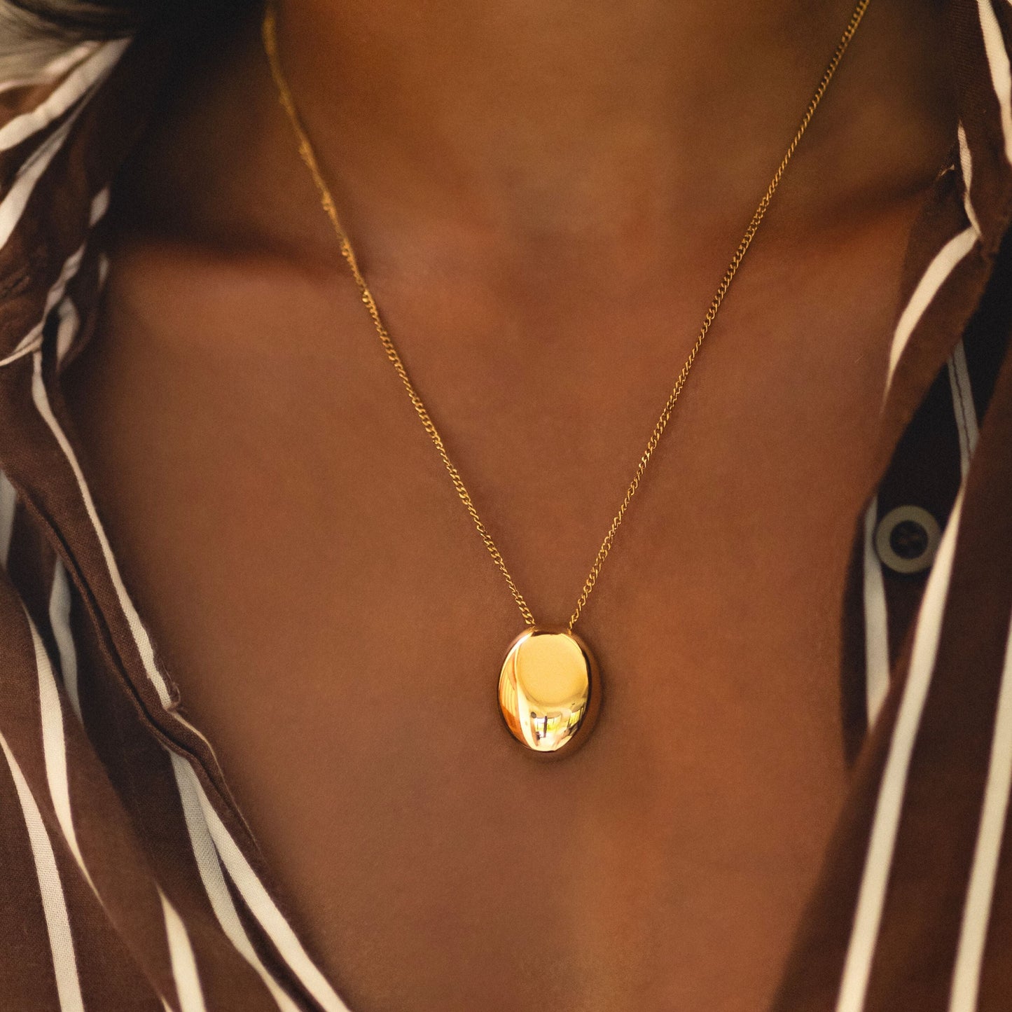 Damen Halskette Gold mit Pebble Anhänger wasserfest Edelstahl verstellbar