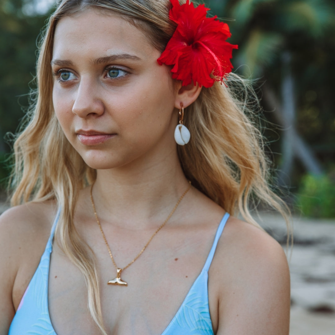 Damen Halskette Gold Walflosse Anhänger wasserdicht hypoallergen
